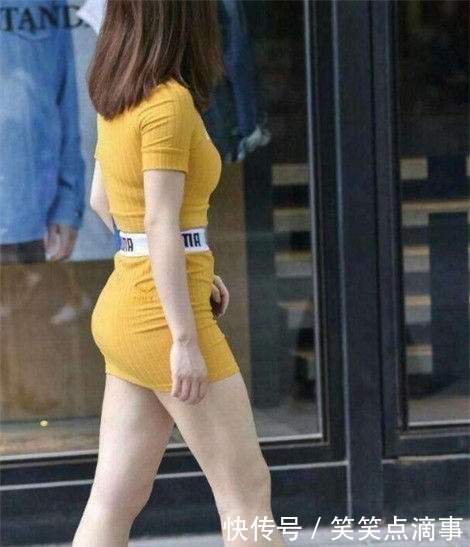 活力■街拍,女紧身背心配短裤,秀出长腿,休闲的穿搭,充满阳光活力