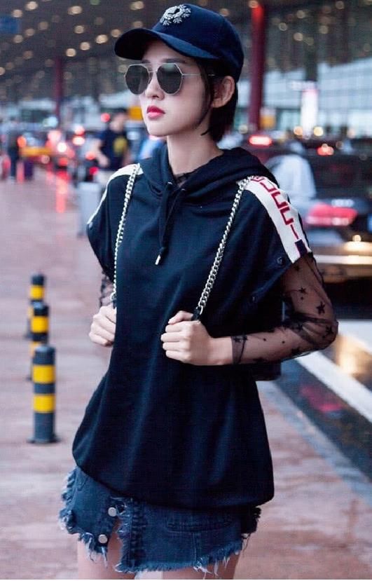 唐艺昕鞋子好看到网友急求链接，而黄灿灿重新解锁了绑鞋带方式!