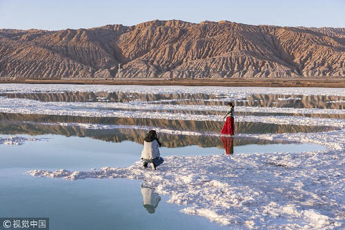 情人节赴一场梦幻之约 这些堪称“天空之镜”的景点自带仙气