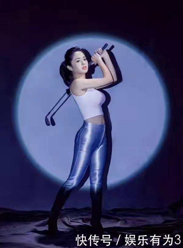 同是穿紧身内裤, 吴昕气质减分, 苍井空的腿一言难尽