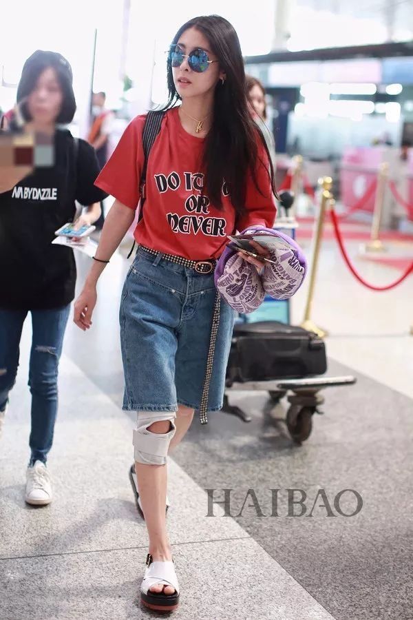 挤掉老爹鞋，成为“今夏最火”的复古单品，是什么来头?