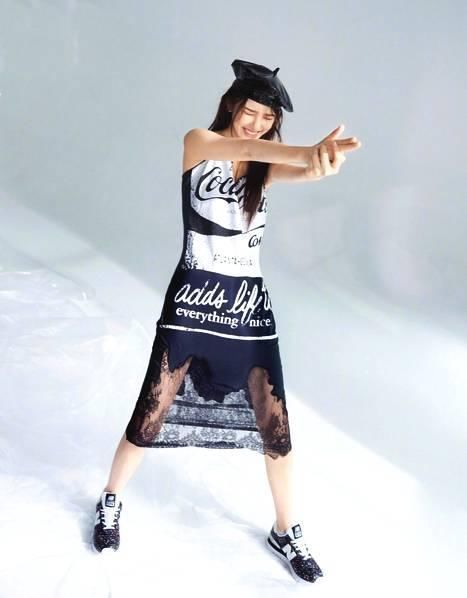 林允大凹造型吸睛，粉色纱裙欲成仙女，哪个星女郎可以和她比？