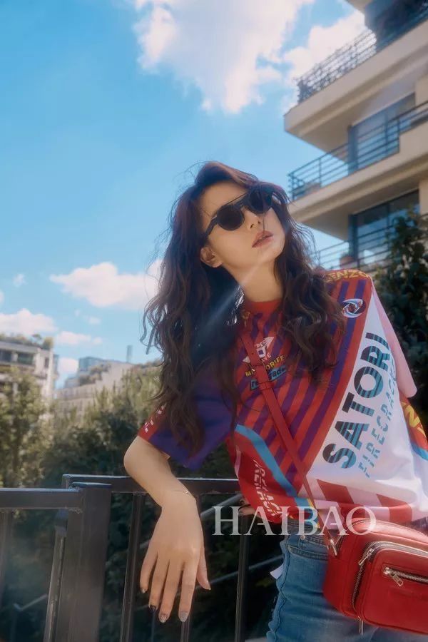 你的穿搭过时啦!跟戚薇、屈楚萧学最潮穿法，分分钟朋友圈点赞过