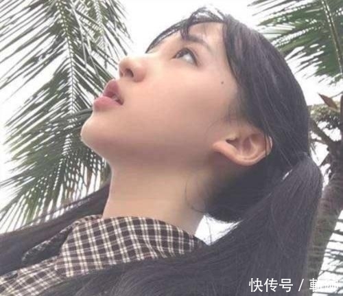  [动作]女孩子常做这“3动作”，鼻子会越来越立体，连校花也会嫉妒你哟