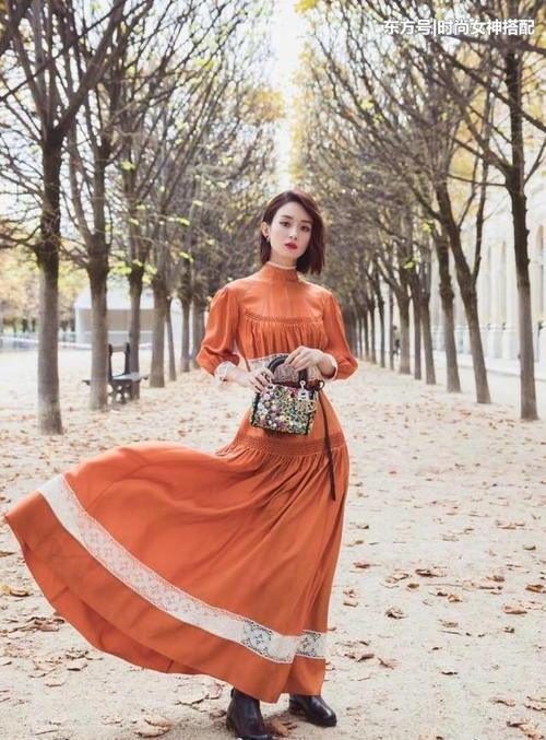 赵丽颖和baby代言迪奥 演绎同一件长裙穿出明星和网红的区别