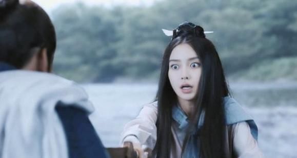 Angelbaby节目现场被吐槽假吃爆米花？为什么她那么容易招黑？