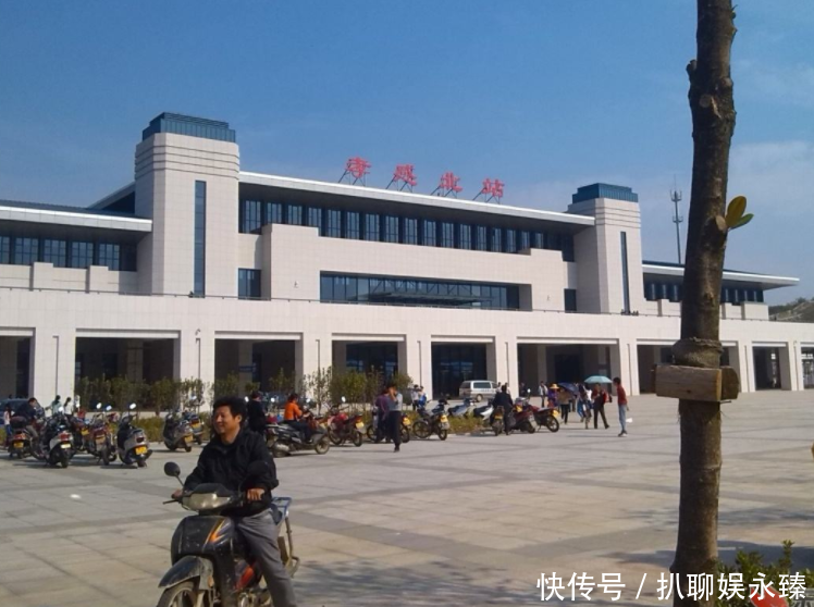 这6个火车站太“坑爹”了，下车后， 发现离终点还有上百公里