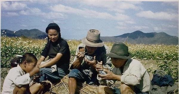  镜头|美国飞虎队镜头下1945年的中国农村