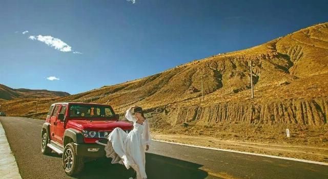 中国最美公路 一年仅开放5个月