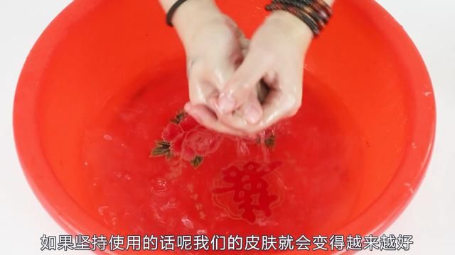 皮肤不好不用愁，只需每天用它洗脸，皮肤很快变得娇嫩美白