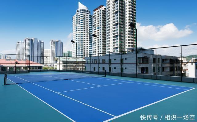 这酒店位于三亚交通核心区,可以欣赏醉美夕阳,初次到三亚必荐