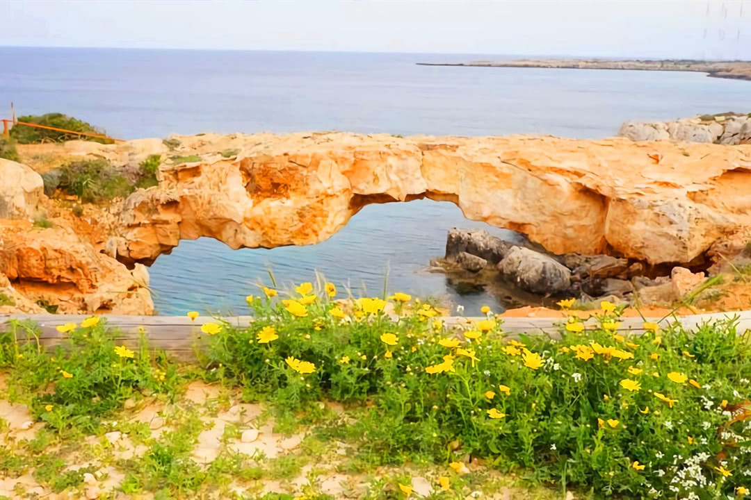 世界上最美丽的五座天然石桥,感叹大自然的鬼斧神工!