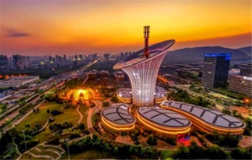  【gdp】你认为“北上广深”后的中国第五城将会是谁？为什么？