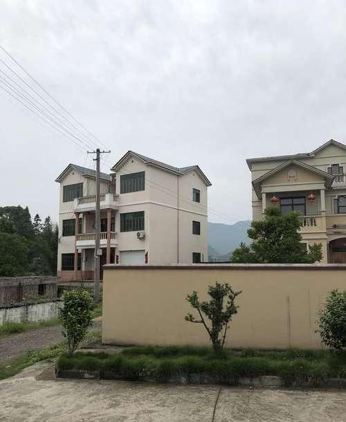 10栋实拍农村别墅，太牛了，最便宜的二十万就能建，村里人还不信