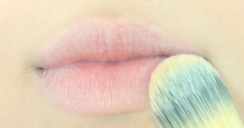 佘诗曼的玫瑰妆秦岚的包围眼线,《延禧攻略》简直是在演“美妆皇