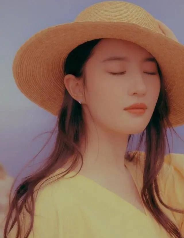  柠檬黄：惹眼柠檬黄，春夏上街就靠它！