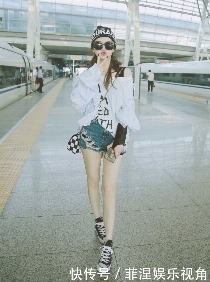 当168戚薇跟168江疏影,才终于明白气质跟身材的重要性