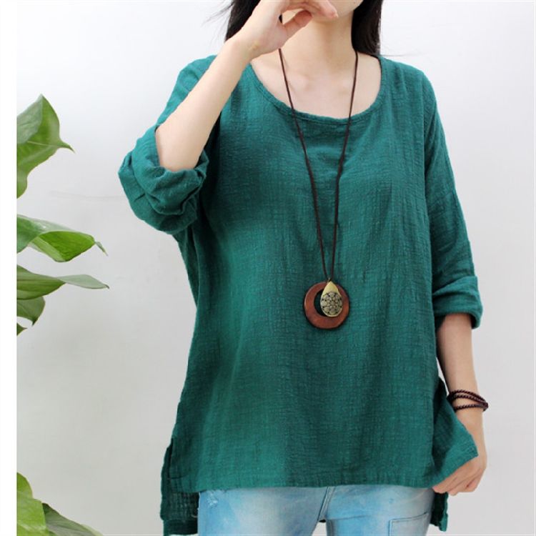 金秋老婆穿这样一件宽松文艺棉麻衫洋气显瘦，比真丝裙好看多了