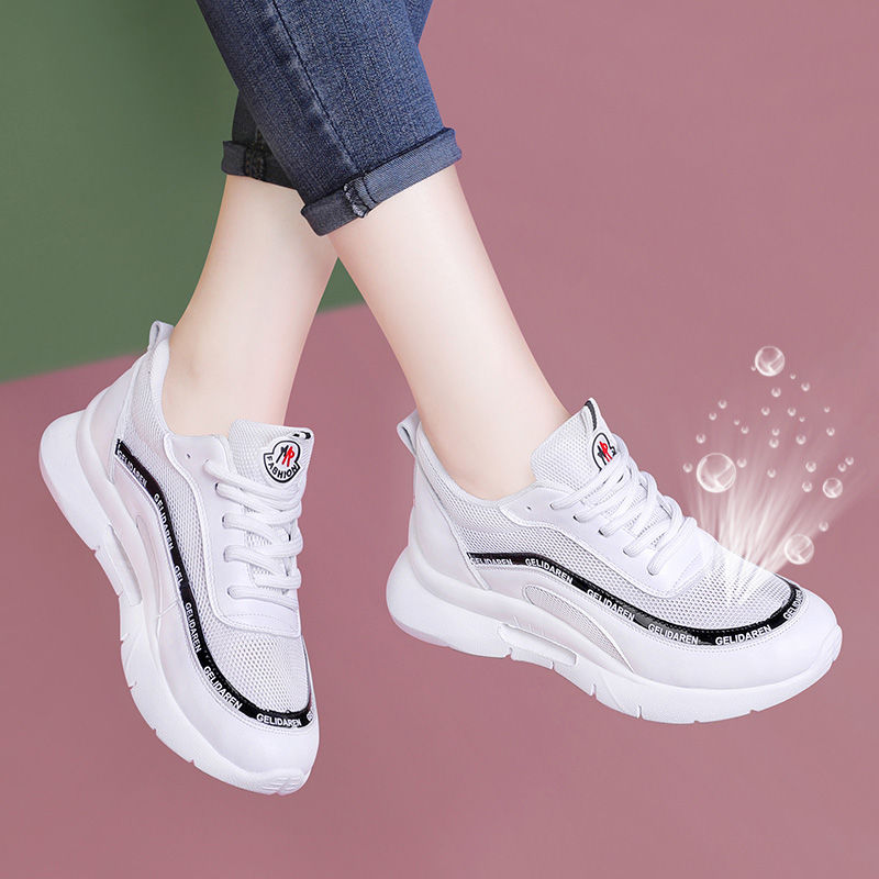 入秋后,新发现几款舒适女鞋,适合80后女人穿,优雅美到窒息