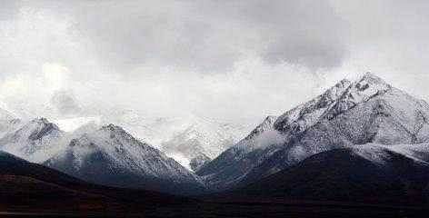 昆仑山下的可怕泉眼:终年不冻,流经之处寸草不生,飞禽走兽绝迹