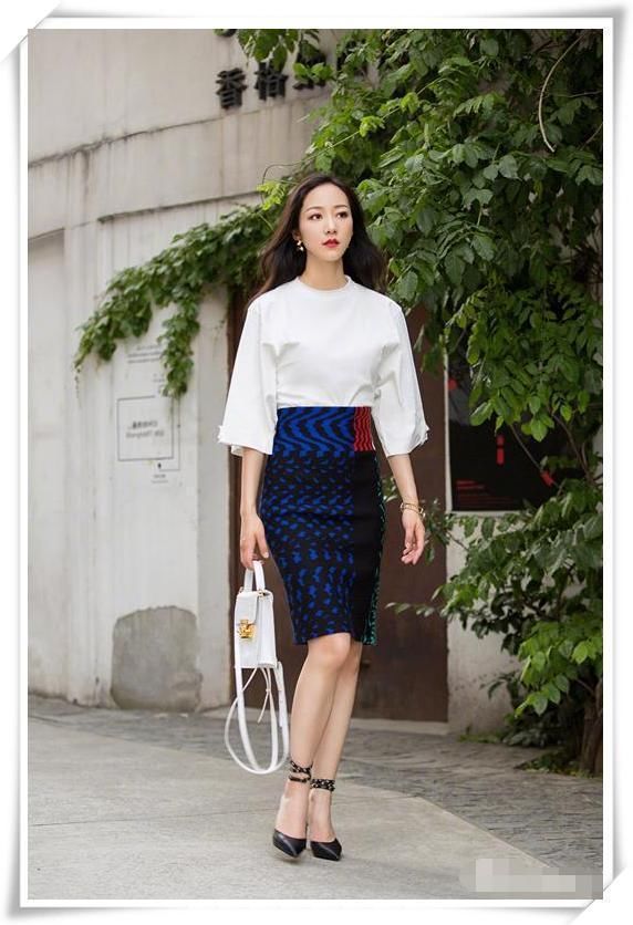 没有高圆圆的颜值真别剪短发了，像韩雪一样老成大妈就很尴尬了!