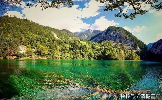 九寨沟国庆或“回归”，震后2年最新航拍照美炸了