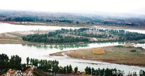 黄河中唯一有人居住的小岛，是母亲河上第一滩，被称为塞外小江南