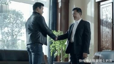  「领导」此机构不隶属于任何部门，只听从中共“中央委员会”的