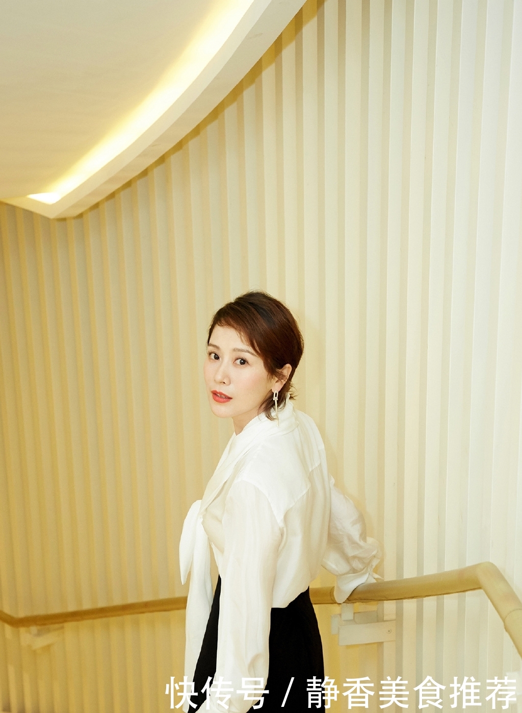 「 美女」第823期：性感时尚，图几小姐姐，你会更喜欢呢？，美女图集