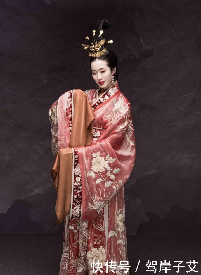  [汉服]这些“上架嫌它丑，下架求成狗”的绝版汉服，有你的梦中情裙吗