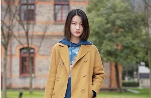  [解决]大脸女生梳中短发修颜不尴尬，2020年女生短发了解下，解决烦恼