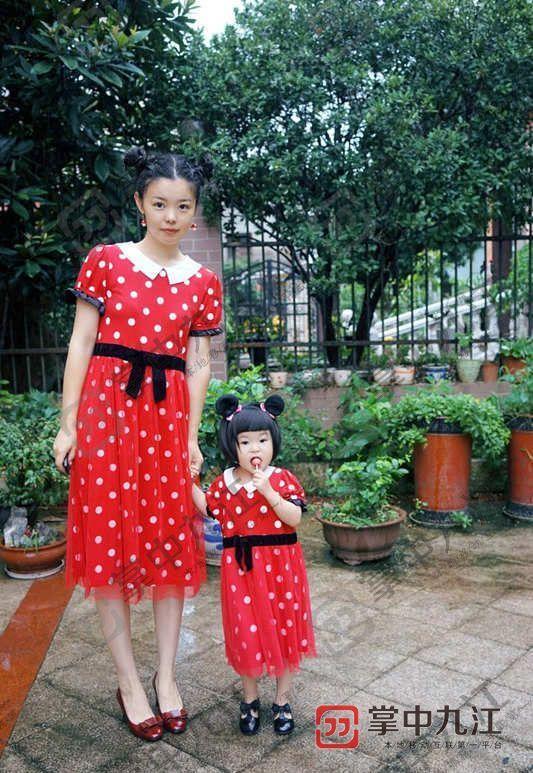 九江妈妈微博晒与女儿穿搭，网友：把生活过成了诗