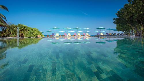 亚洲一奢侈岛国，面积很小不到10万平方公里，消费却超出很多国家