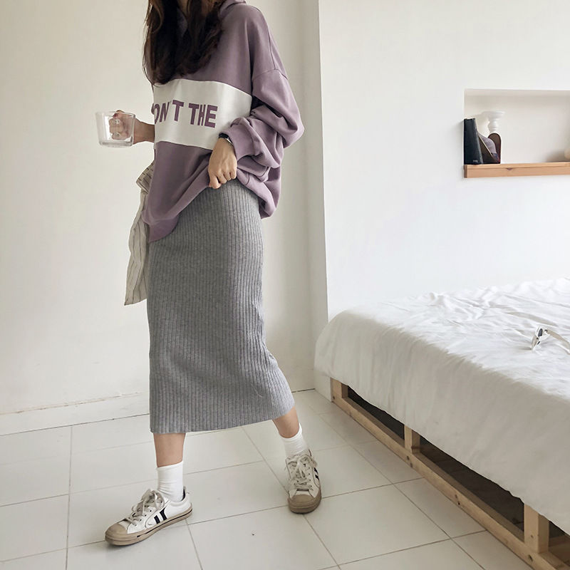 40岁左右的女人不要穿太老气，跟这些潮女学，文艺还潮流