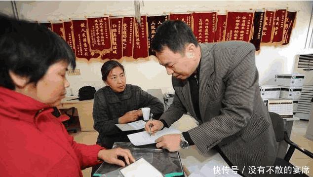  #幸亏#“社保断交”1年，之前交的钱会“作废”吗幸亏及时知道！