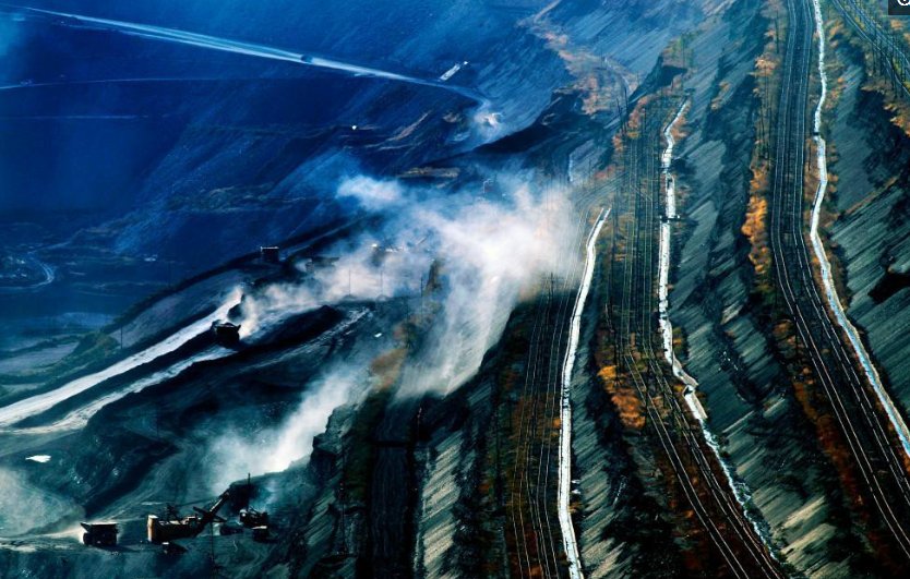 中国最大的露天煤矿，日本人霸占40年掠夺近2亿吨煤，如今成景点