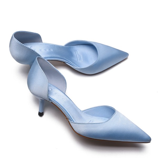 7080没双高跟怎么撑场子，女人应当，我已奔三依旧高跟似女王