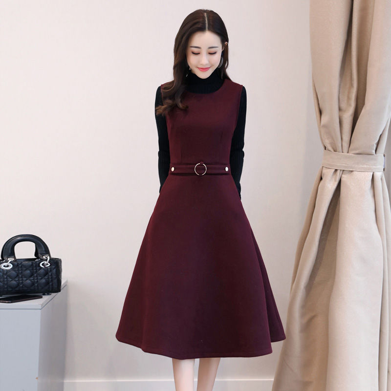 今秋不流行穿牛仔裤了,性感女人都流行这样穿,时尚减龄却不低俗