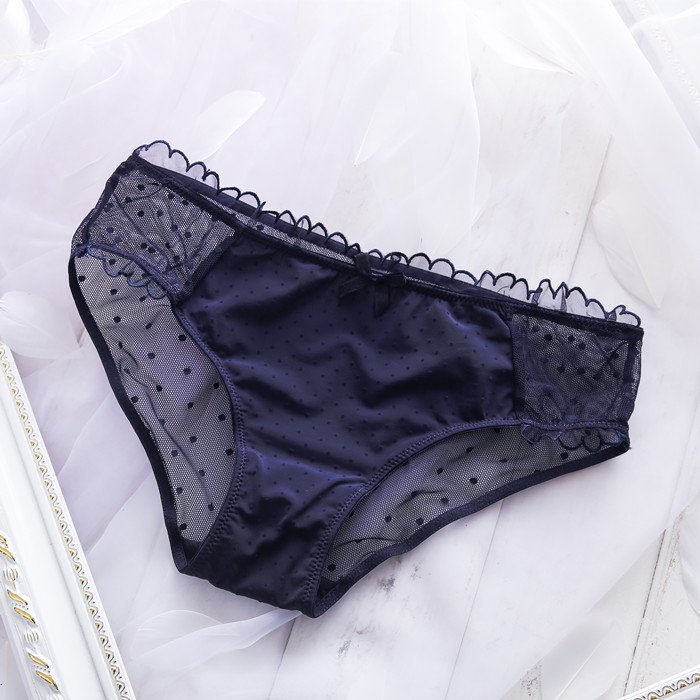 传统三角裤过时了!今夏流行“薄纱式”，惊艳迷人忒凉爽