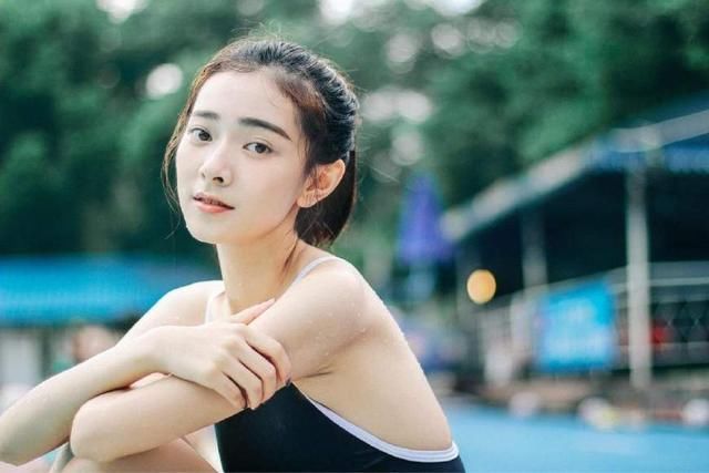 脸上有这3个“特征”的女人，都是“高级脸”，素颜比化妆好看！