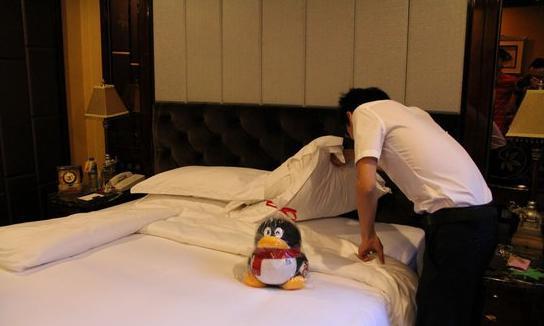 月薪过万的“试睡员”，为何没人愿意干？辞职者诉说试睡隐情