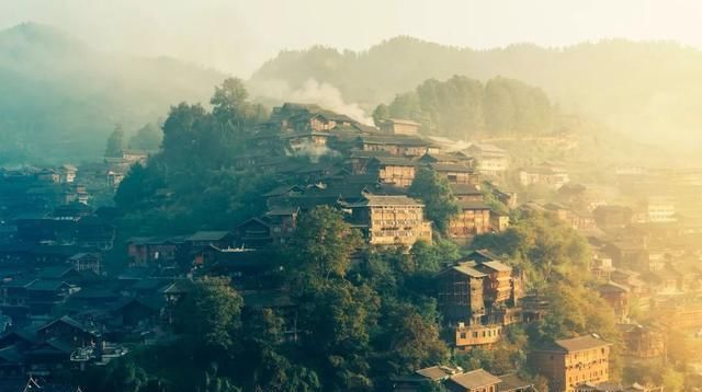 全国最值得去的31个古镇，满足你的古镇情节