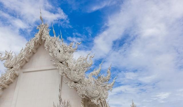 泰国世界排名第12的寺庙，没有僧侣不收香火钱，中国游客量排第一