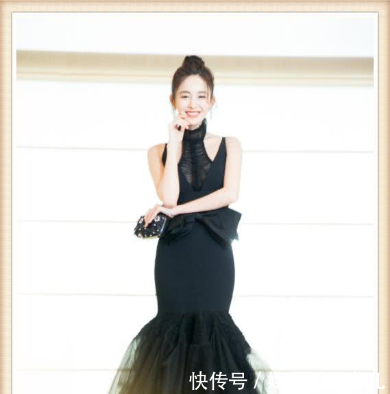 深V裙只服古力娜扎！中间仅靠一块遮羞布，网友这也太撩人了！