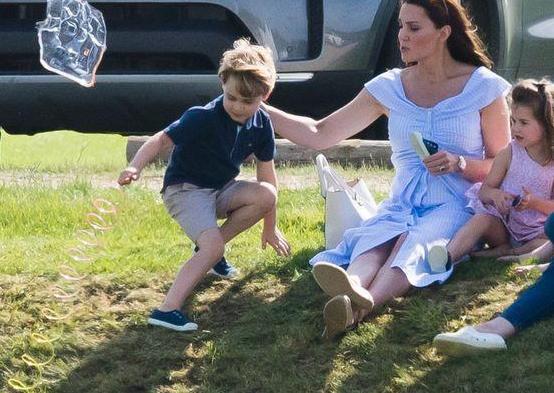 生过三个孩子的凯特王妃身材依旧完美，她的秘诀原来如此简单易行