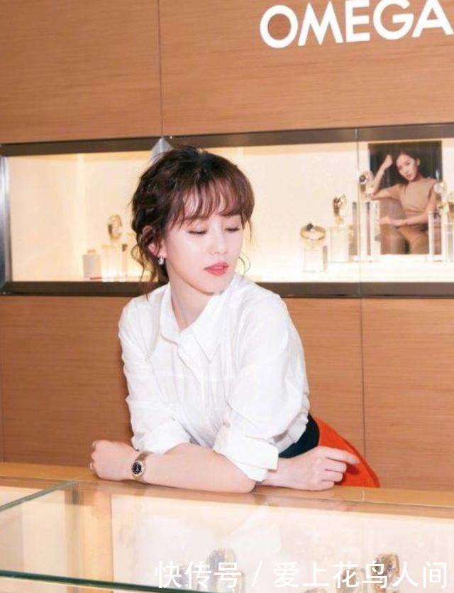 吴奇隆真是让人羡慕的老公,刘诗诗拖地长裙美