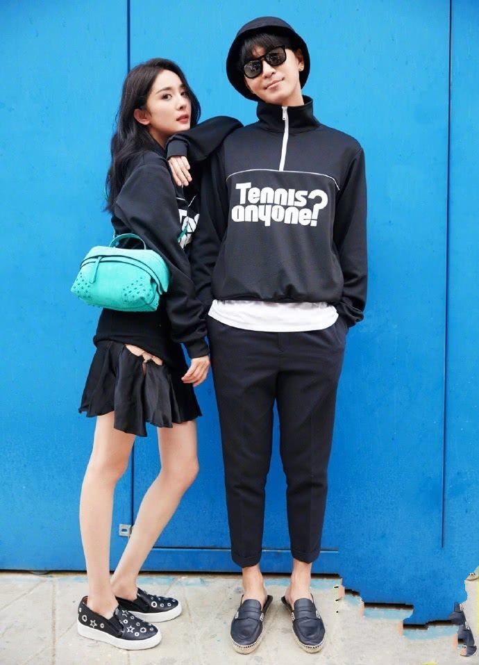 杨幂真会玩,超短裙都敢剪到大腿根,网友:我就不信刘恺威不介意