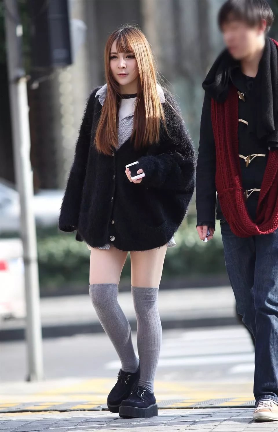 「满大街」满大街的长袜美女, 冷不冷不知道, 长腿又美又细是真的!
