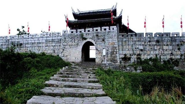 贵州值得一去的古镇：距今600多年，建筑风格独特，全程没套路