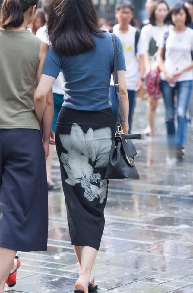 #国外#国外小伙偶见东方美女, 都看是目不转睛!